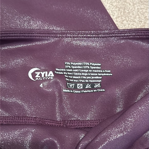 ZYIA. NEVER WORN SIZE 4, PURPLE SHIMMER CROPPED WORKOUT PANTS - Picture 2 of 4